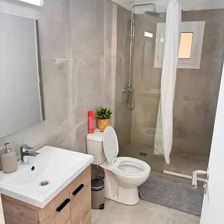 ゲストハウス Hostal Cisne サンアントニオアバド